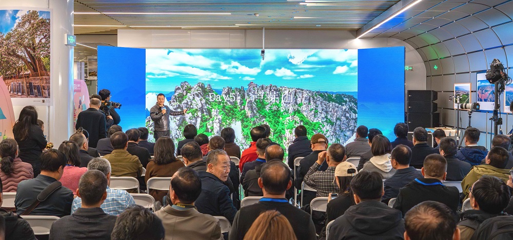 活動(dòng)現(xiàn)場(chǎng)，文旅星推官推介忻州。